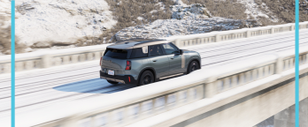 Nos pneus hiver 3PMSF au marquage étoilé, conçus spécialement pour sublimer les performances de votre MINI, offrent maîtrise, sérénité et précision… même quand les températures chutent.