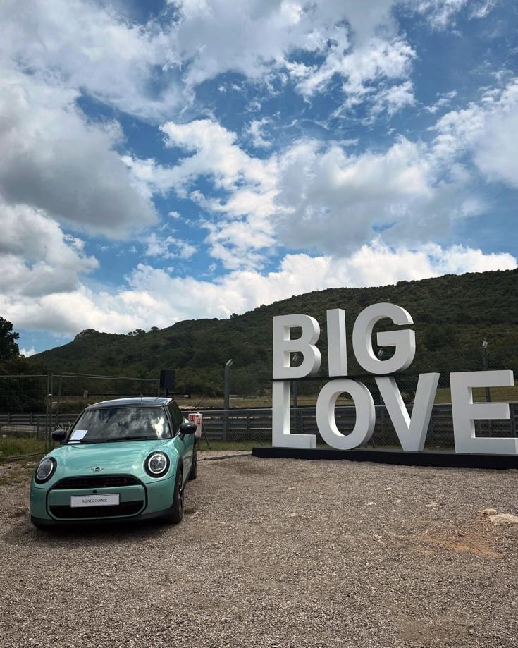 MINI BIG LOVE TOUR 