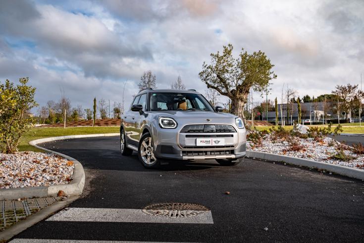 mini-countryman-gris