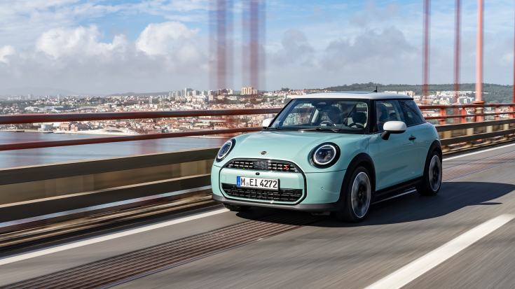LA MINI COOPER 5 PORTES