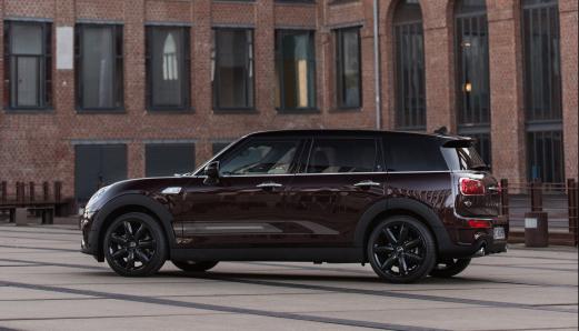 Clubman Kensington