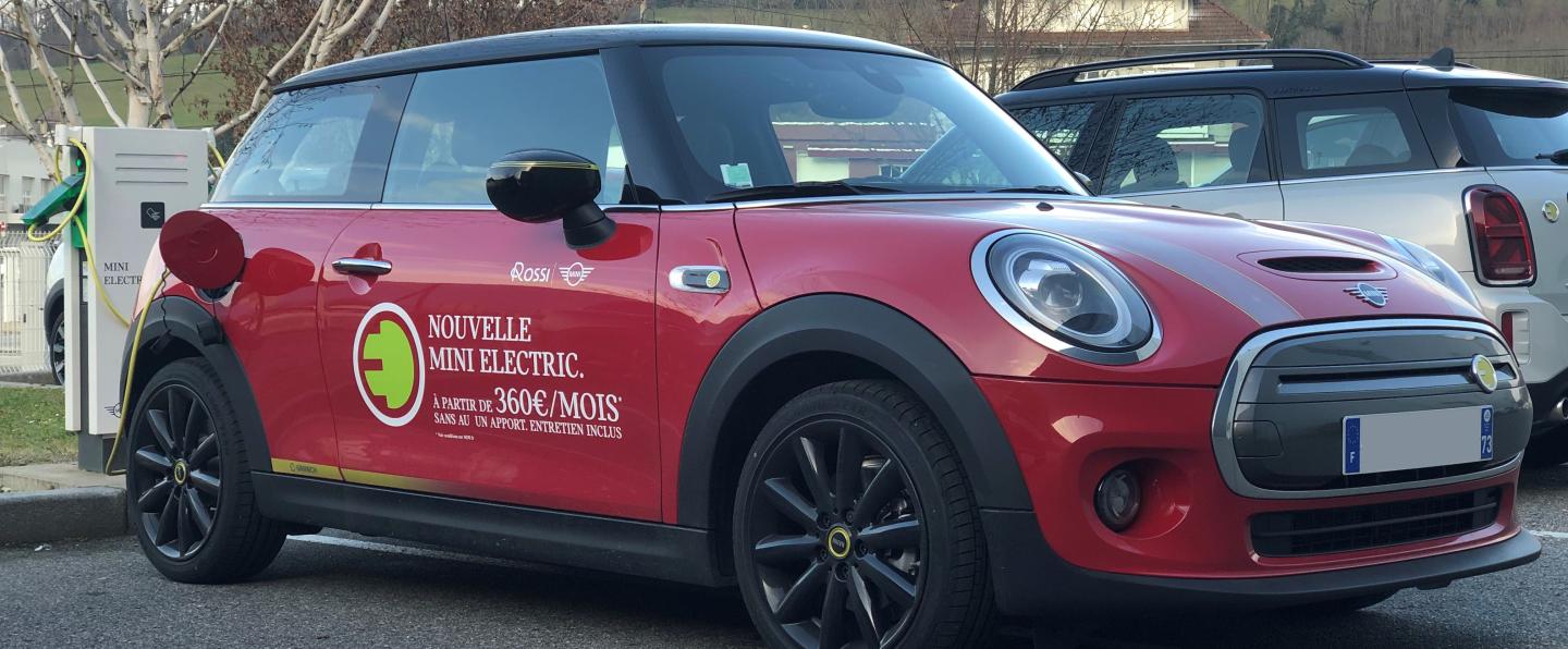 Mini Electric en charge 
